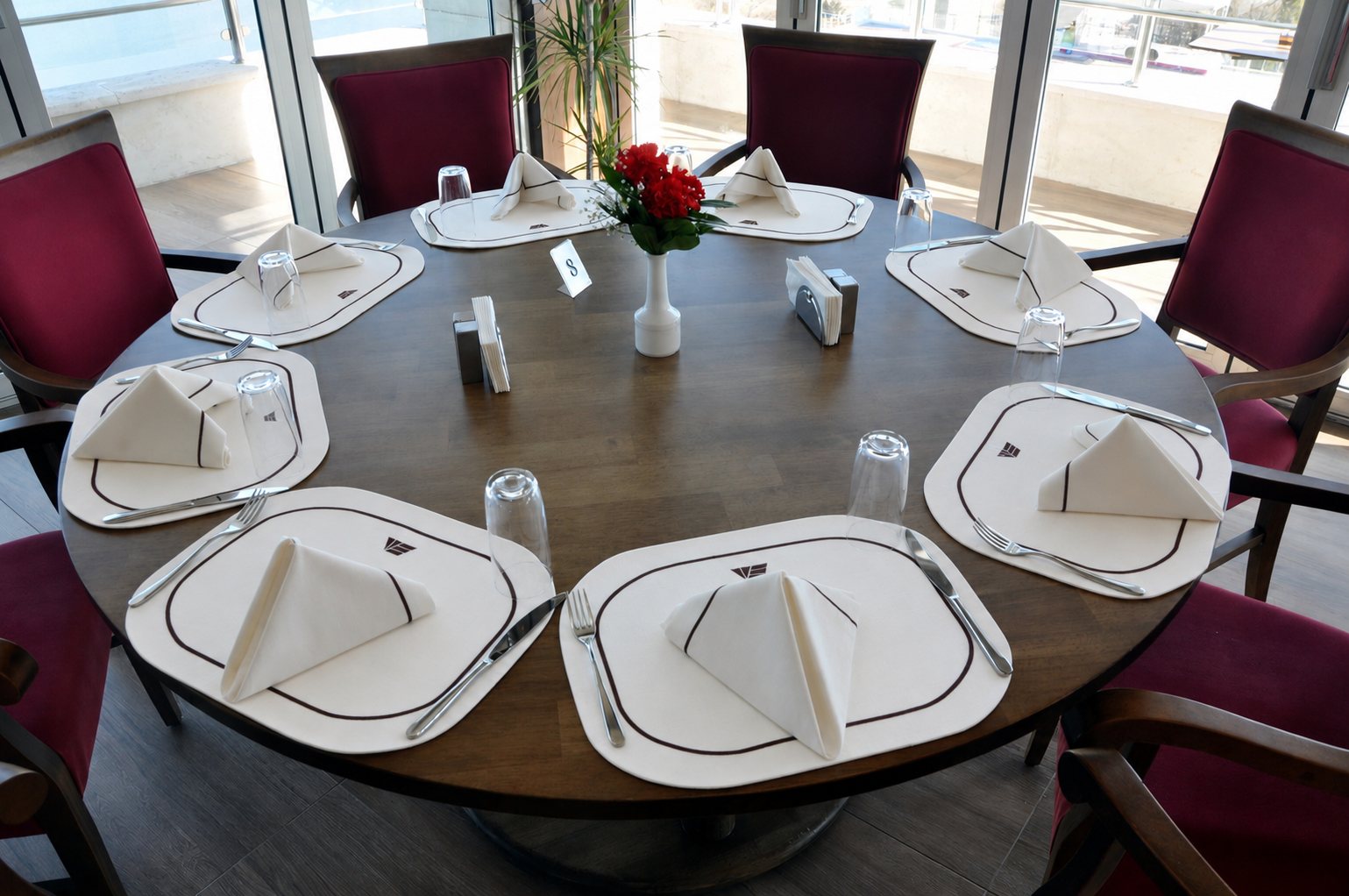 TUTKU table runner collection